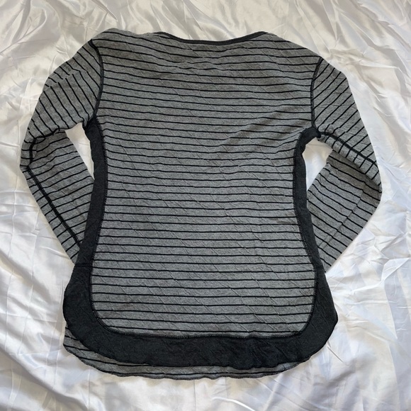 Columbia Long Sleeve Top - Picture 2 of 2